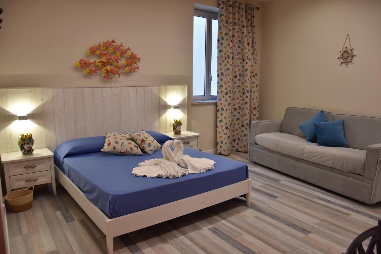 B&B Marina Blu 지아르디니낙소스 외부 사진