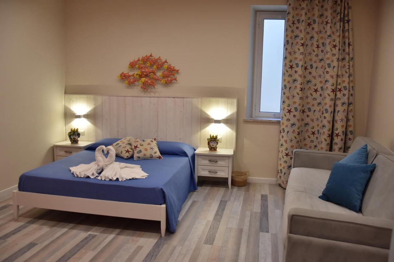 B&B Marina Blu 지아르디니낙소스 외부 사진