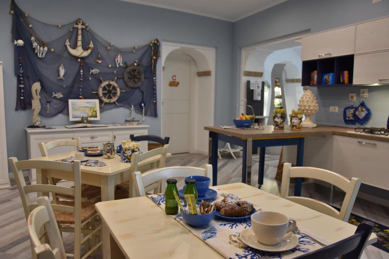 B&B Marina Blu 지아르디니낙소스 외부 사진